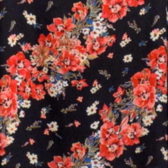 Maurices Women's Black Multicolor Floral Short Sleeve Top – Size: 3X - Picture 3 of 11